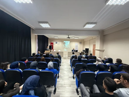 Bozkır Meslek Yüksekokulu’nda “Kariyer Günleri” Kapsamında Anlamlı Bir Söyleşi